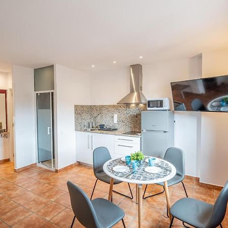 Apartamento 2 en la muralla romana junto a la Catedral Tarragona Exterior foto