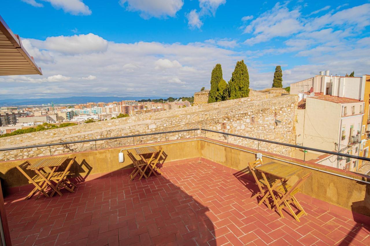 Apartamento 2 en la muralla romana junto a la Catedral Tarragona Exterior foto