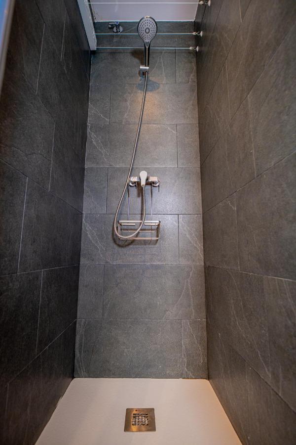 Apartamento 2 en la muralla romana junto a la Catedral Tarragona Exterior foto