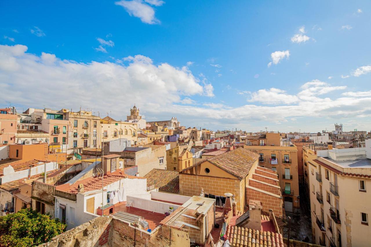 Apartamento 2 en la muralla romana junto a la Catedral Tarragona Exterior foto